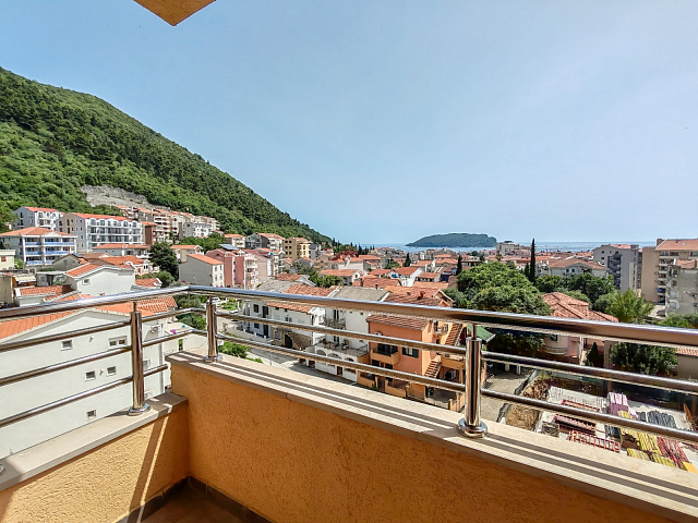 Helle 3-Zimmer-Wohnung, 78 m², Budva — photo 10